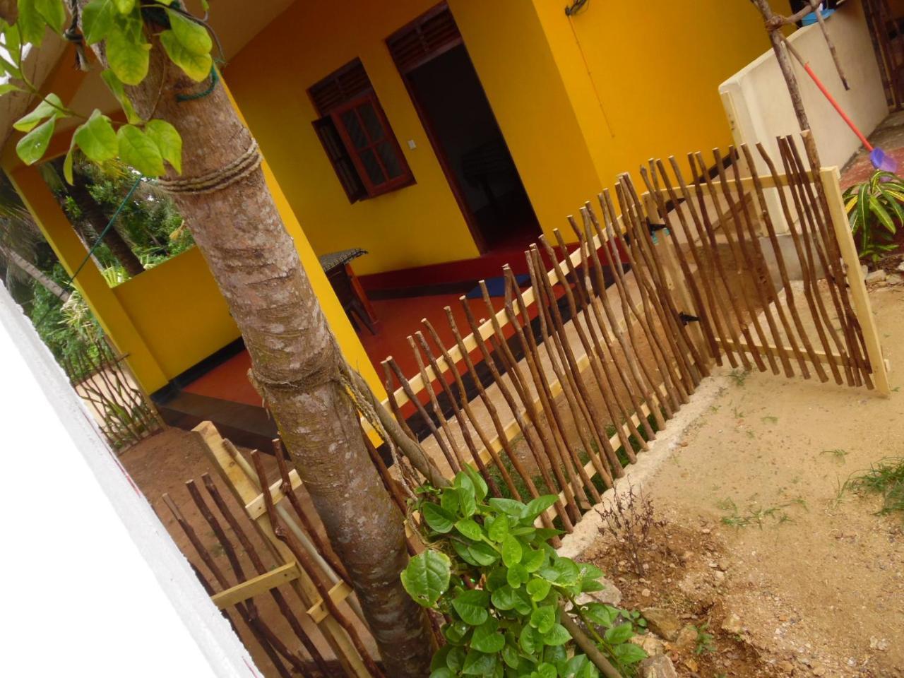 Allan Guest Mirissa Banduramulla Exterior photo